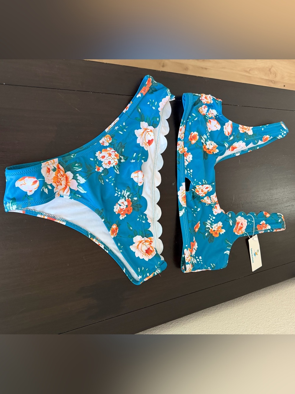 NWT! Beachsissi Teal Floral Scallop Bikini Top & Bottom Size L